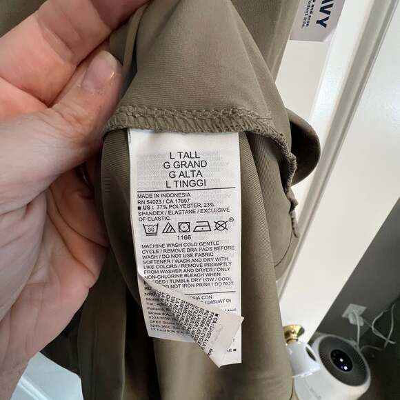 Old Navy PowerSoft Sleeveless Square Neck Active Dress Built-In Bra - Picture 4 of 5